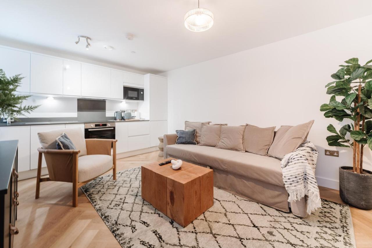Royal House Stylish Apartments - チェスター エクステリア 写真