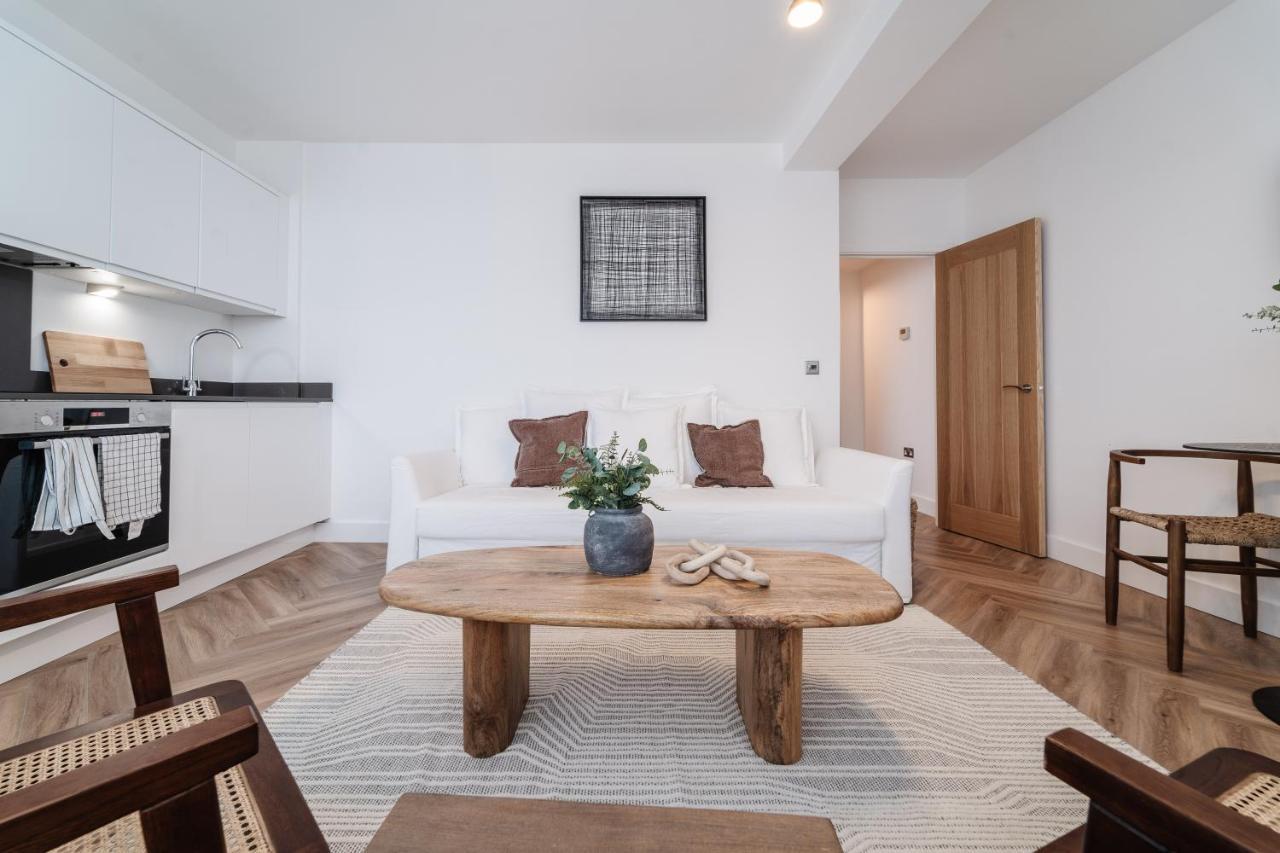 Royal House Stylish Apartments - チェスター エクステリア 写真