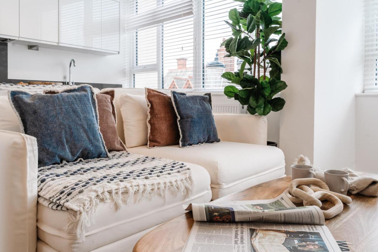 Royal House Stylish Apartments - チェスター エクステリア 写真