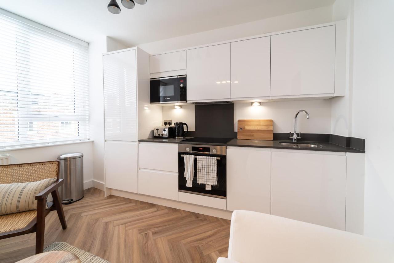 Royal House Stylish Apartments - チェスター エクステリア 写真