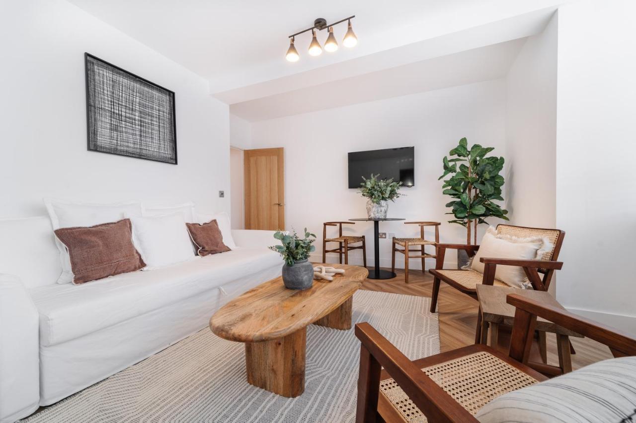 Royal House Stylish Apartments - チェスター エクステリア 写真