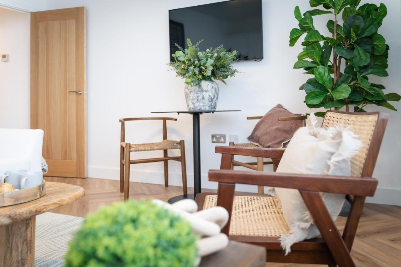 Royal House Stylish Apartments - チェスター エクステリア 写真